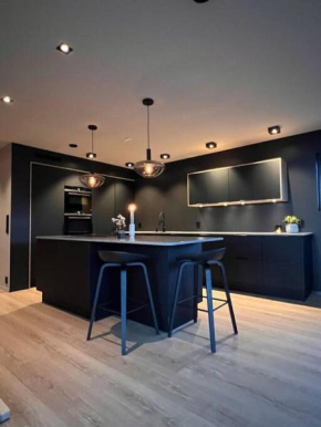 Nytt og moderne hus i vakre lofoten, sentralt på Leknes